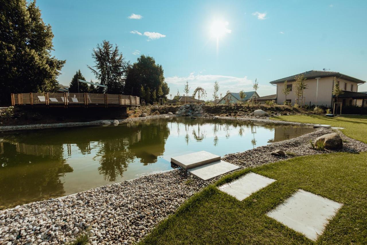 Hotel Resort Lovecka Basta Страконице Экстерьер фото
