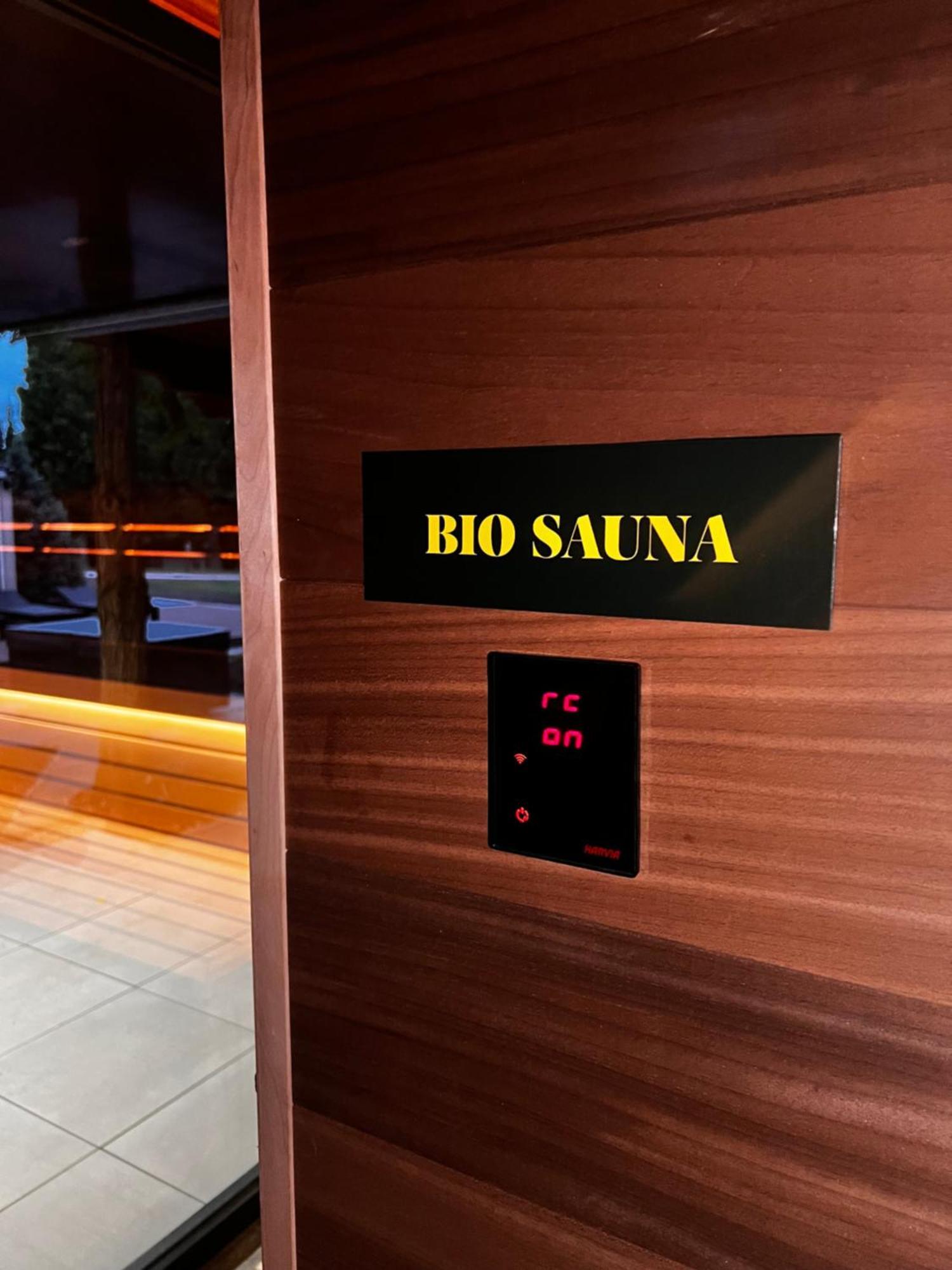 Hotel Resort Lovecka Basta Страконице Экстерьер фото