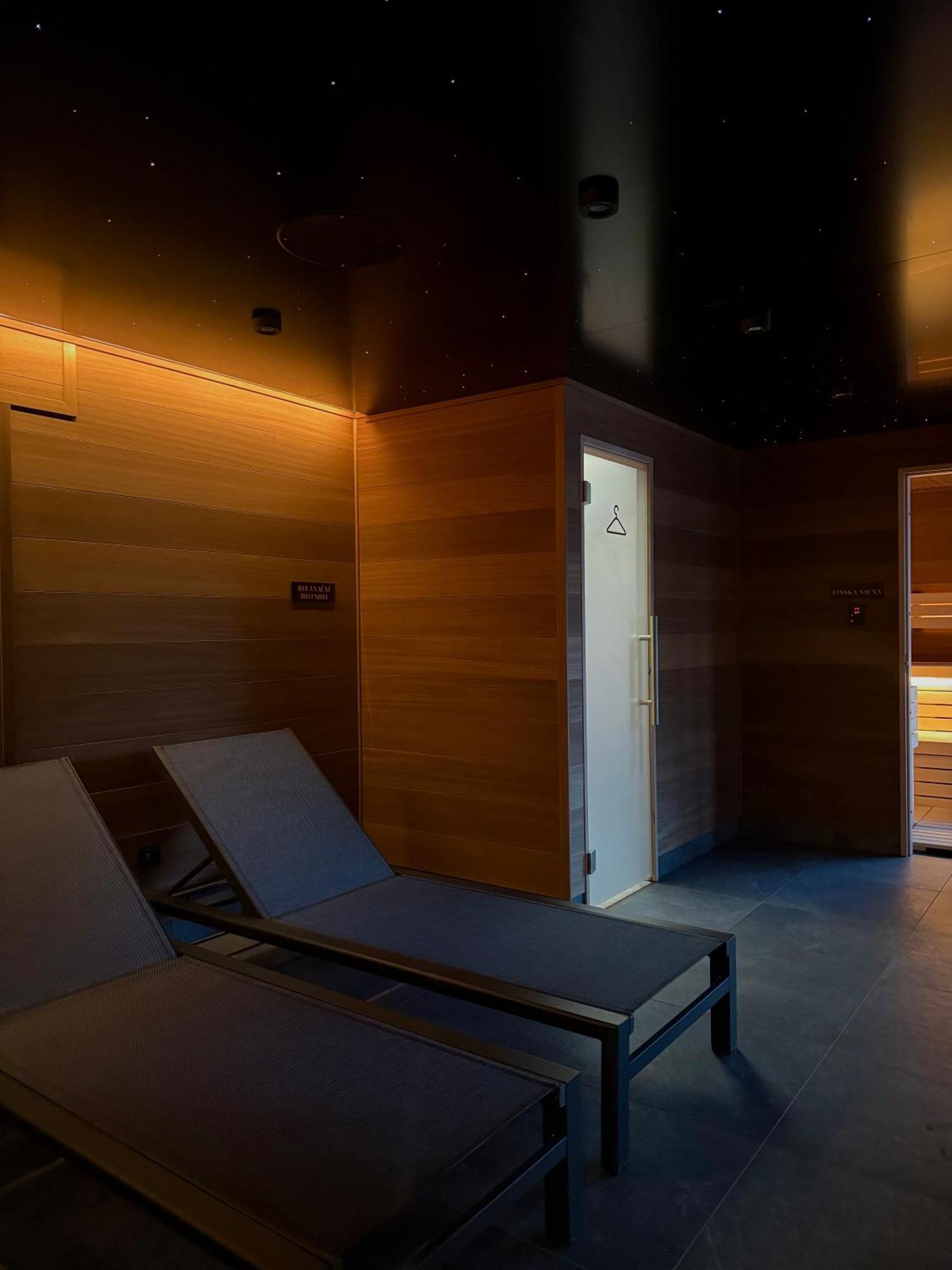 Hotel Resort Lovecka Basta Страконице Экстерьер фото