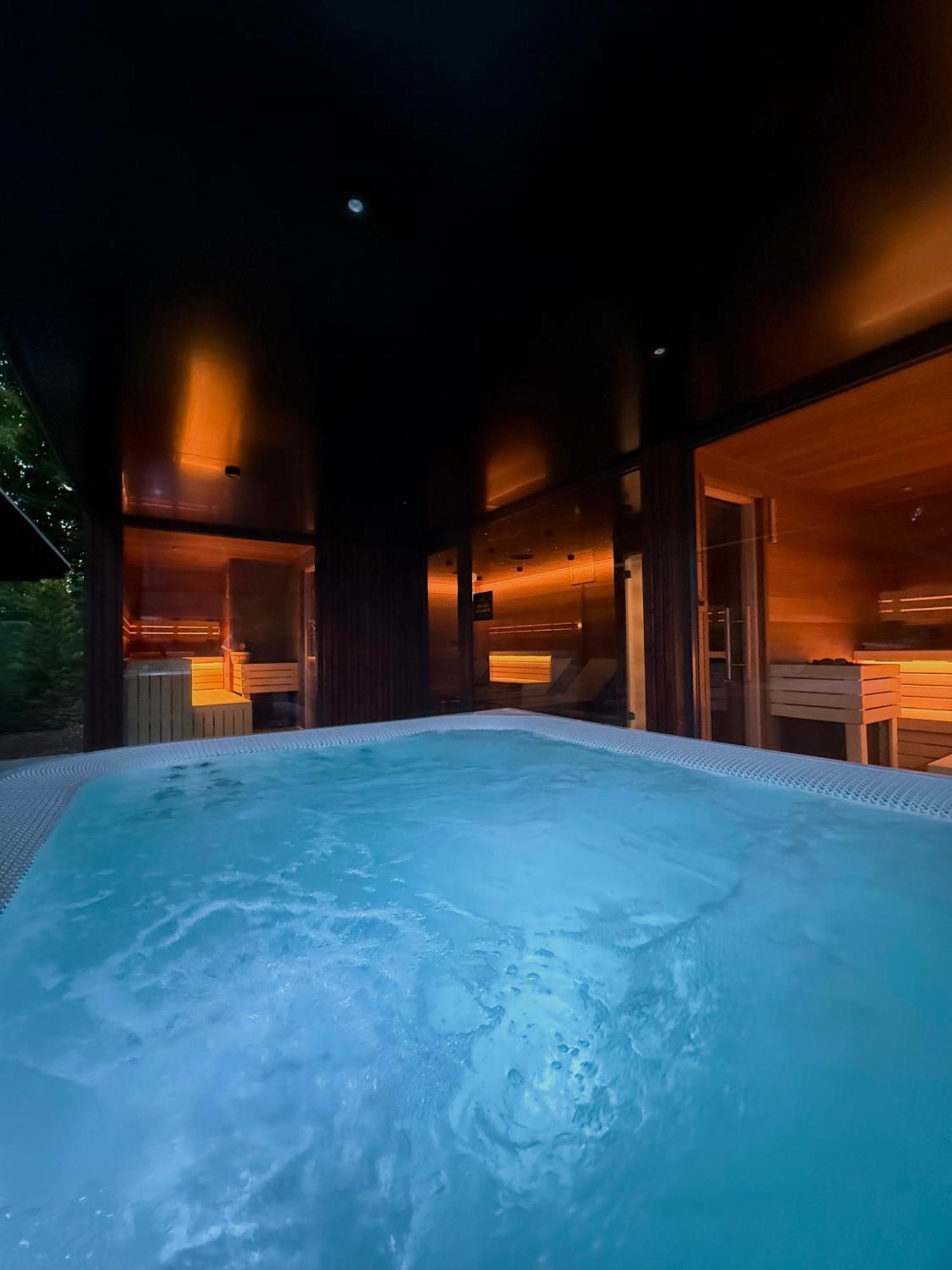 Hotel Resort Lovecka Basta Страконице Экстерьер фото